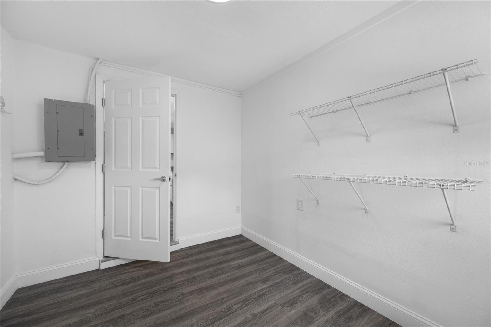 4916 CARLYLE RD, TAMPA, FL, 33615