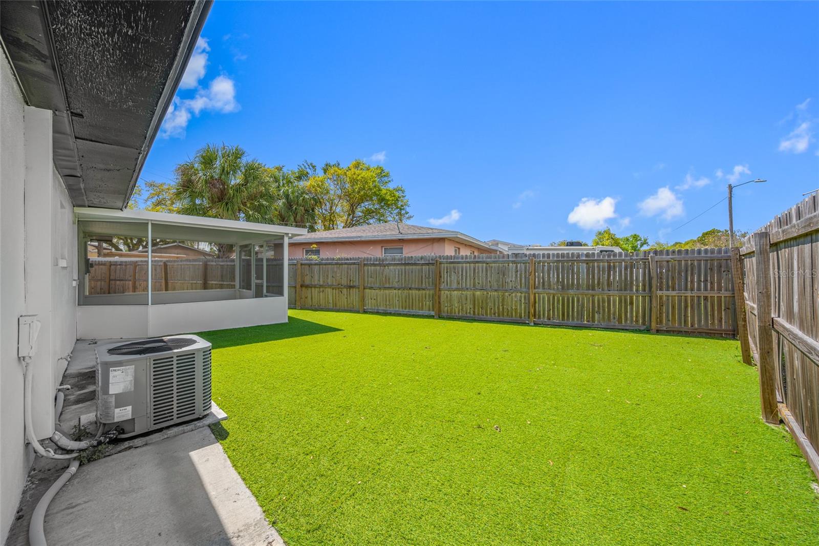 4916 CARLYLE RD, TAMPA, FL, 33615