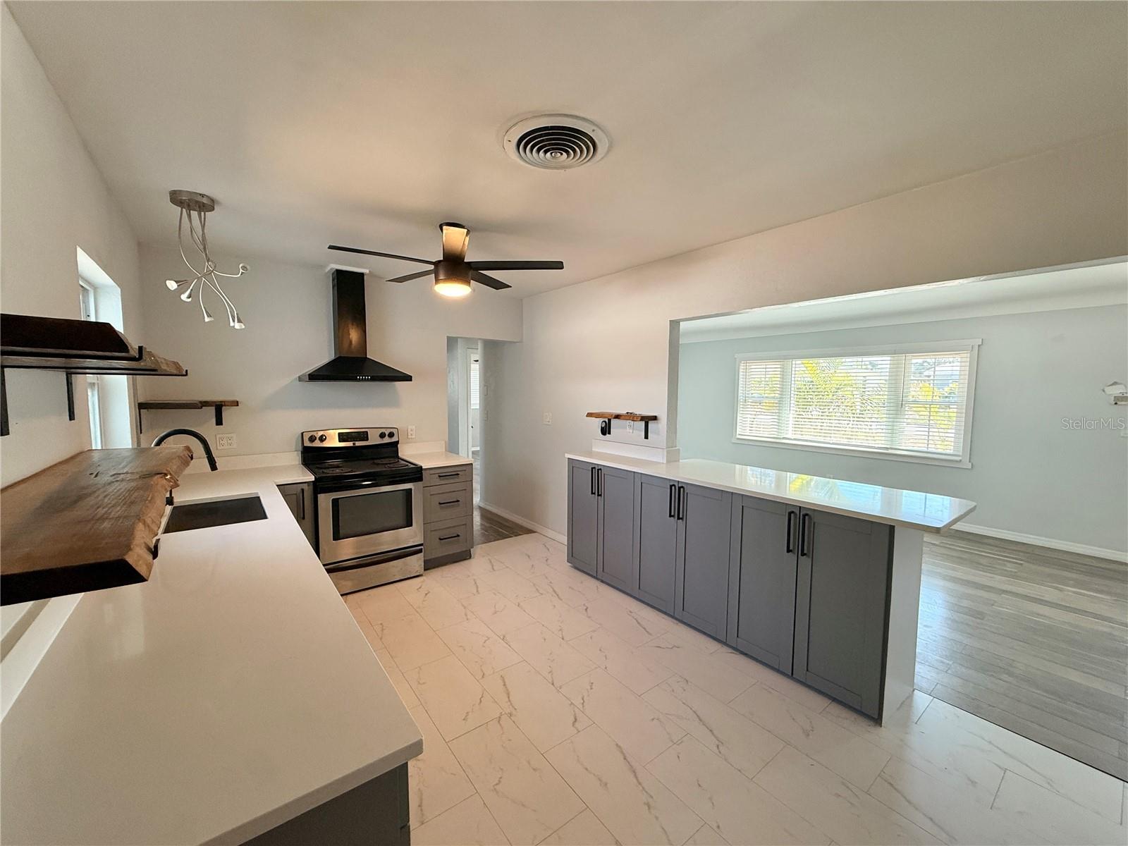 4773 56TH AVE N, ST PETERSBURG, FL, 33714
