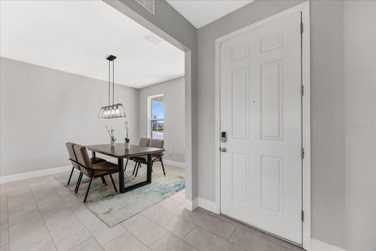 Formal Dining/ Flex room