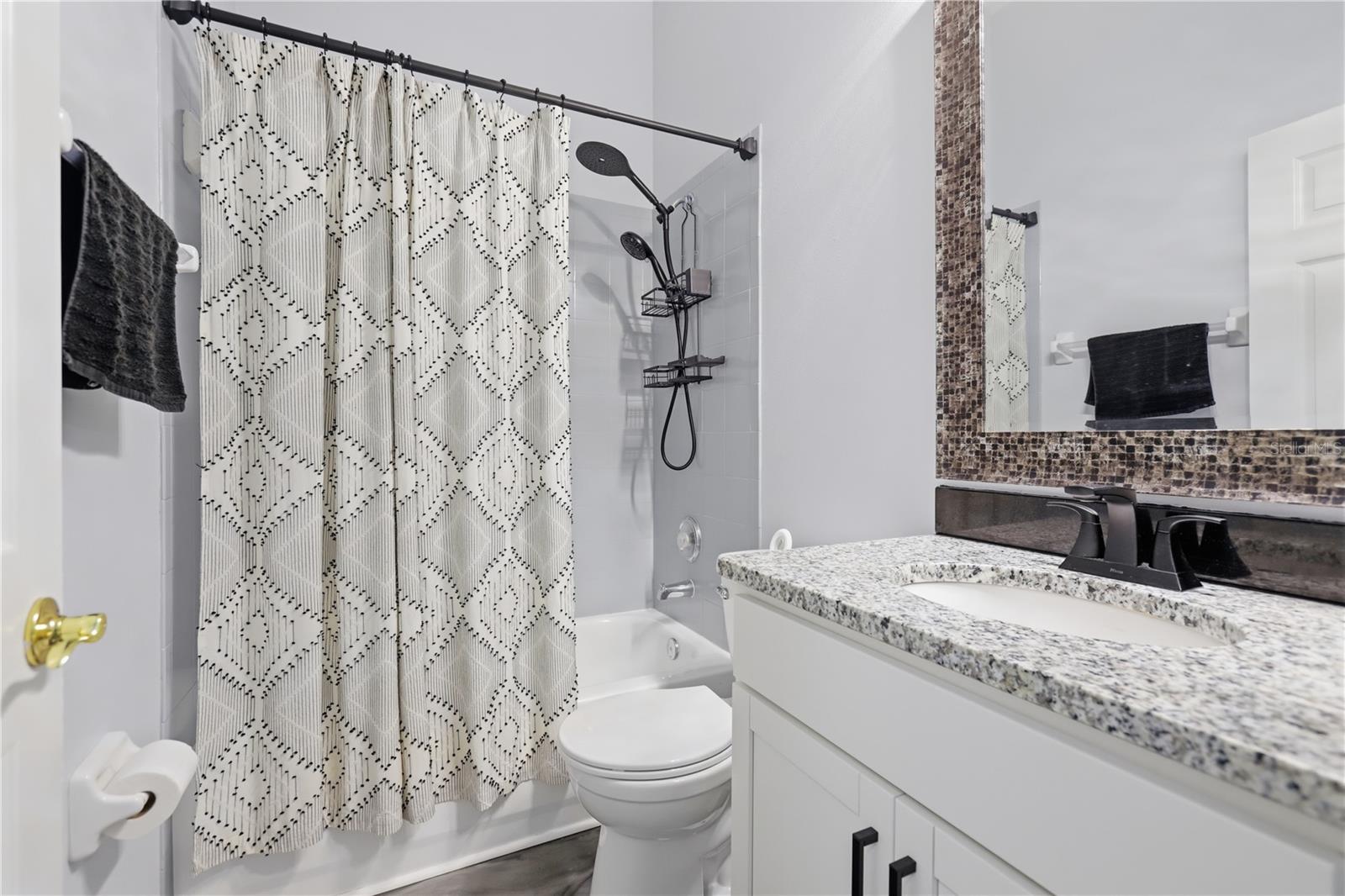 486 WOODFORD DR, DEBARY, FL, 32713