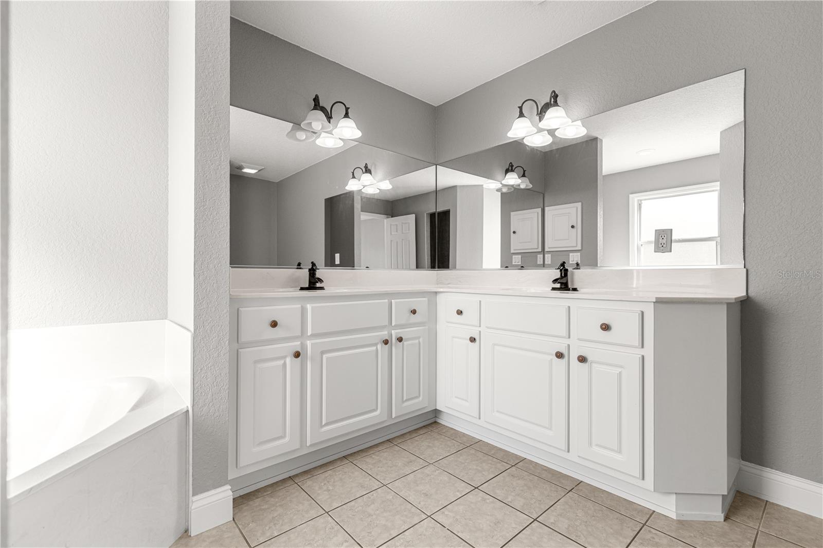 10485 SE 42ND CT, BELLEVIEW, FL, 34420