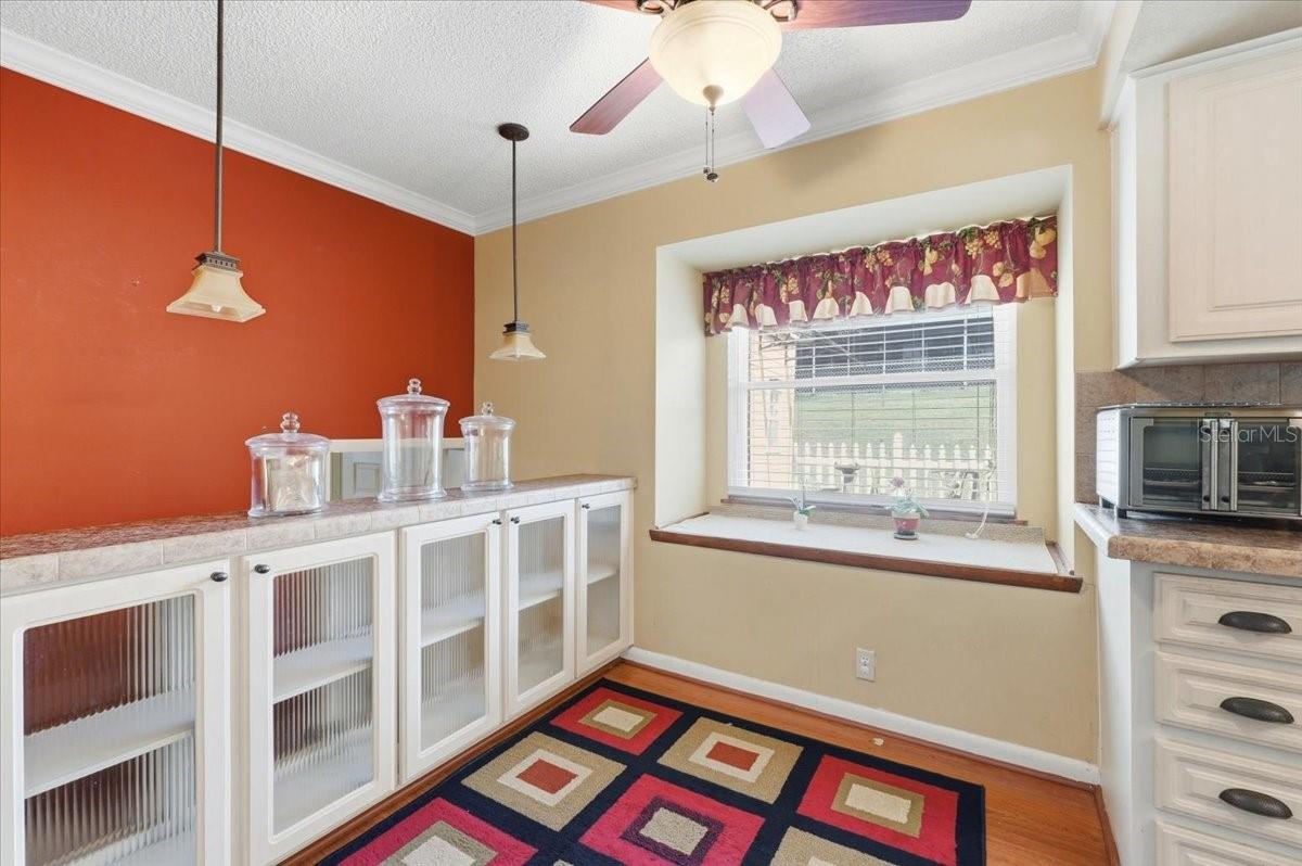 1202 LAKE ARIANA BLVD, AUBURNDALE, FL, 33823