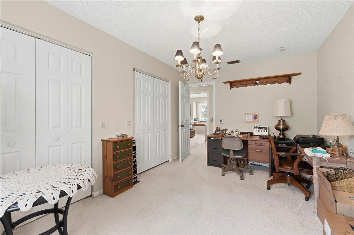 1202 LAKE ARIANA BLVD, AUBURNDALE, FL, 33823