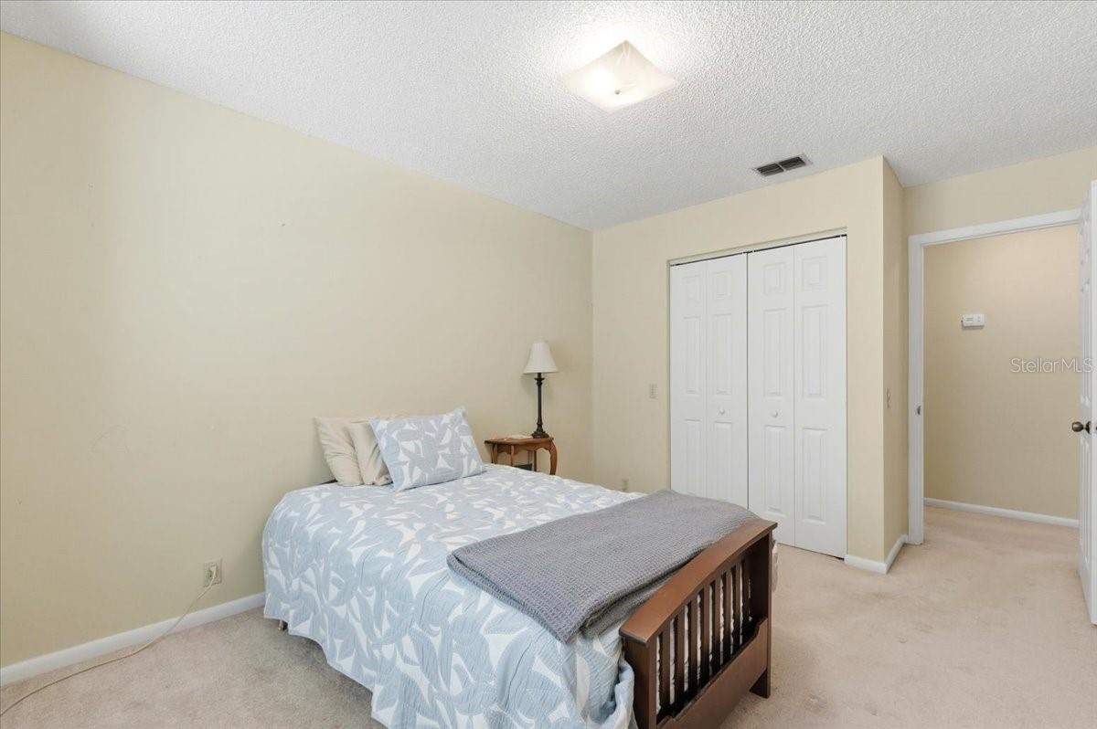 1202 LAKE ARIANA BLVD, AUBURNDALE, FL, 33823
