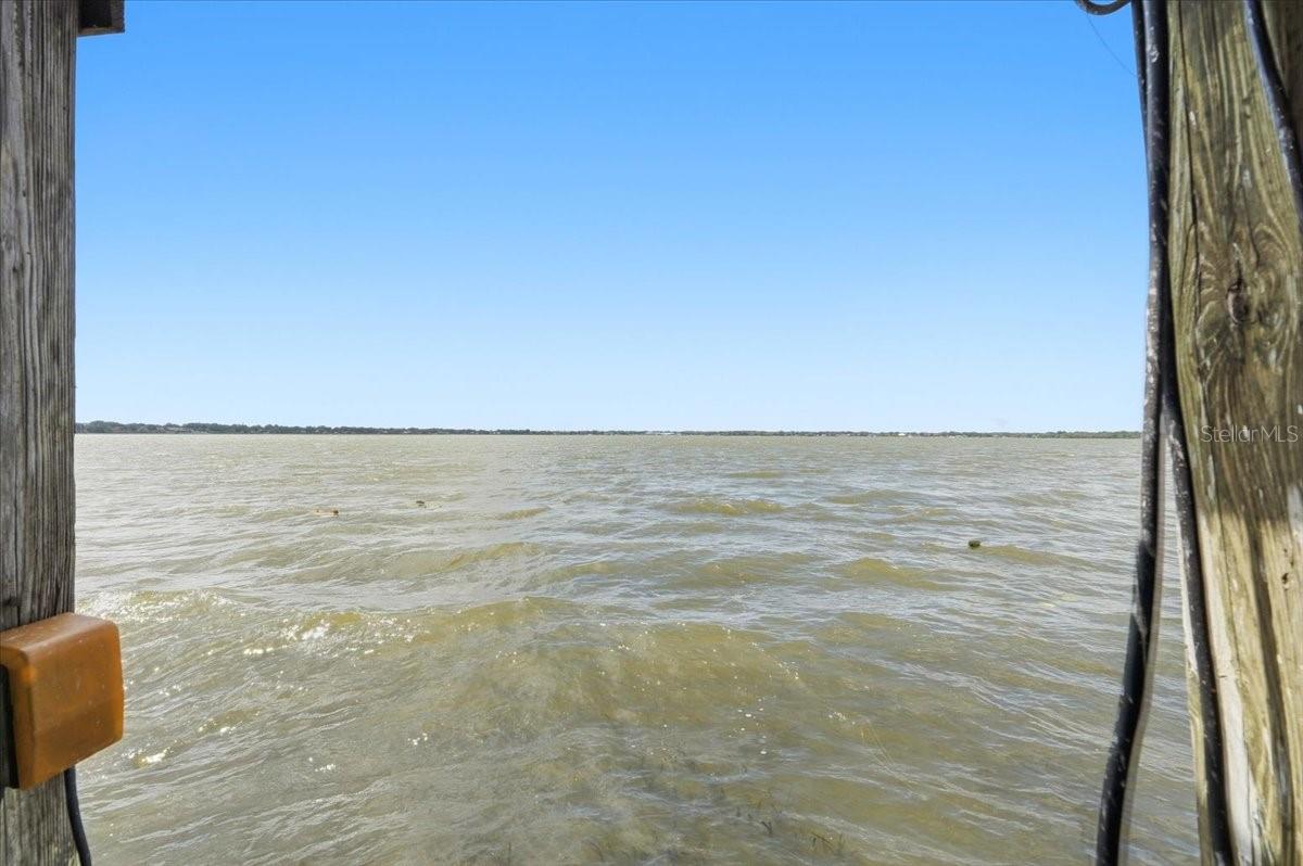 1202 LAKE ARIANA BLVD, AUBURNDALE, FL, 33823