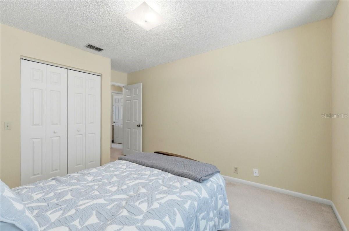 1202 LAKE ARIANA BLVD, AUBURNDALE, FL, 33823