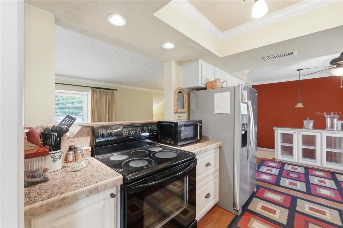 1202 LAKE ARIANA BLVD, AUBURNDALE, FL, 33823