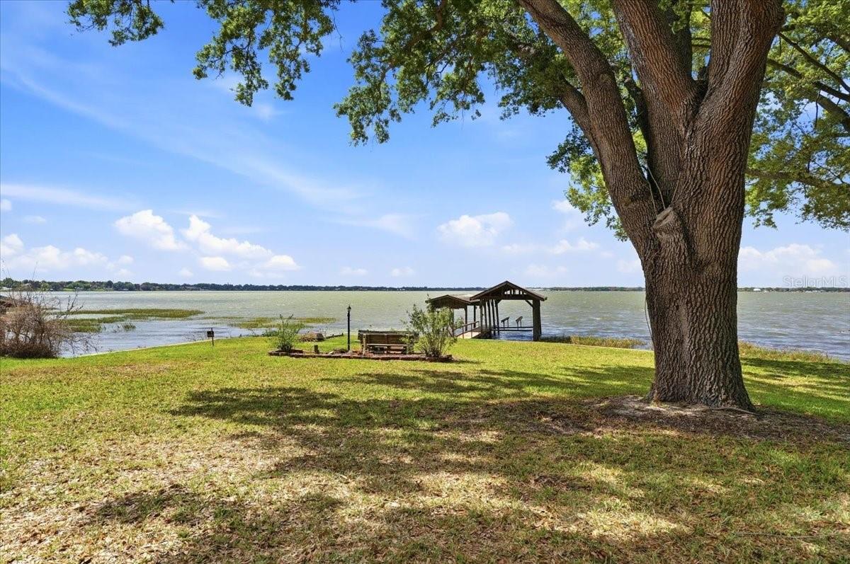 1202 LAKE ARIANA BLVD, AUBURNDALE, FL, 33823