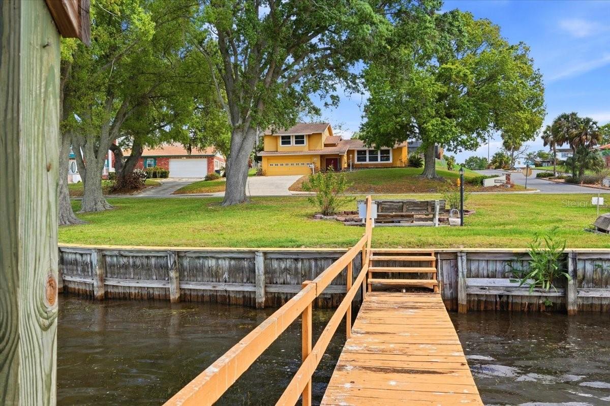 1202 LAKE ARIANA BLVD, AUBURNDALE, FL, 33823