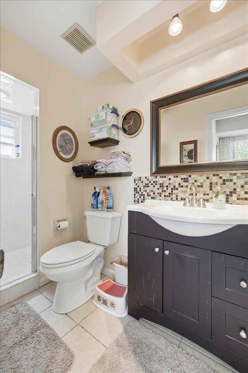 1202 LAKE ARIANA BLVD, AUBURNDALE, FL, 33823