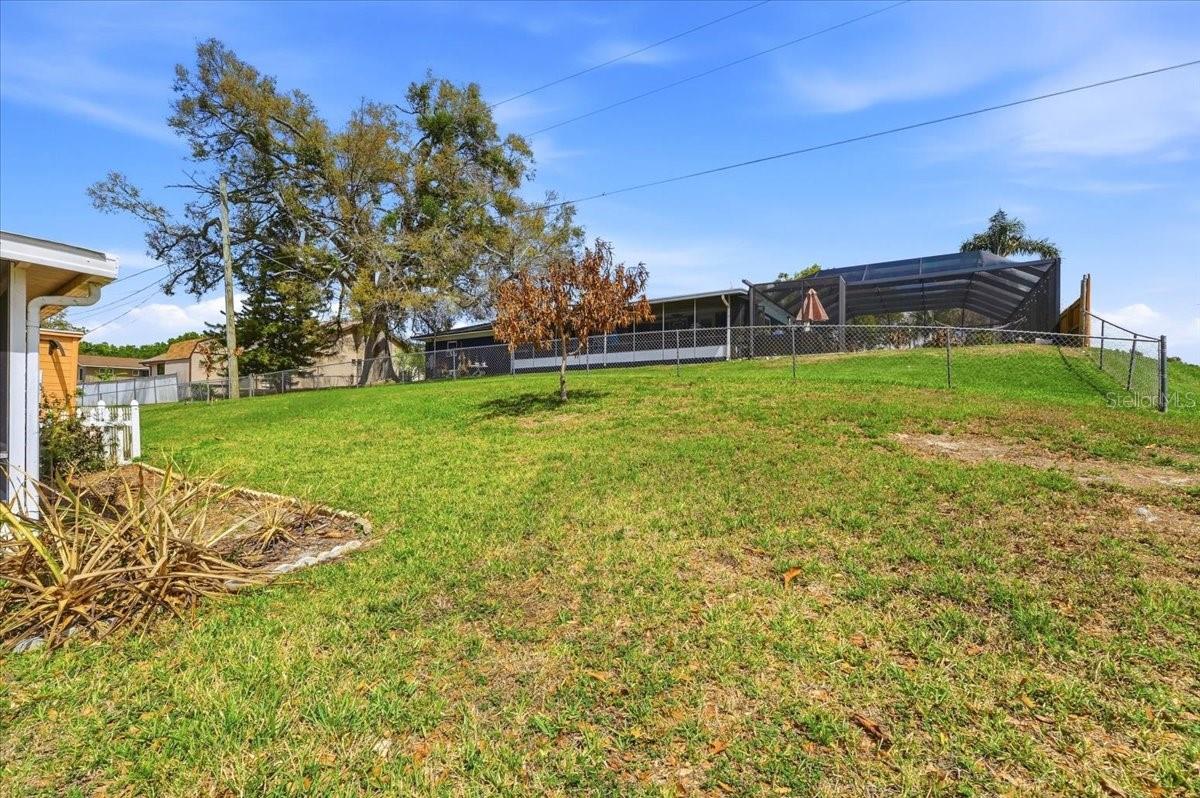 1202 LAKE ARIANA BLVD, AUBURNDALE, FL, 33823