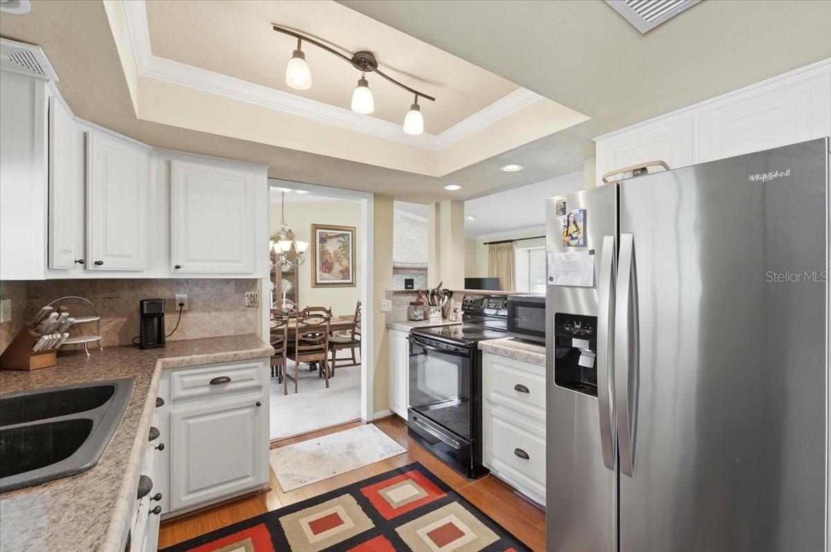 1202 LAKE ARIANA BLVD, AUBURNDALE, FL, 33823