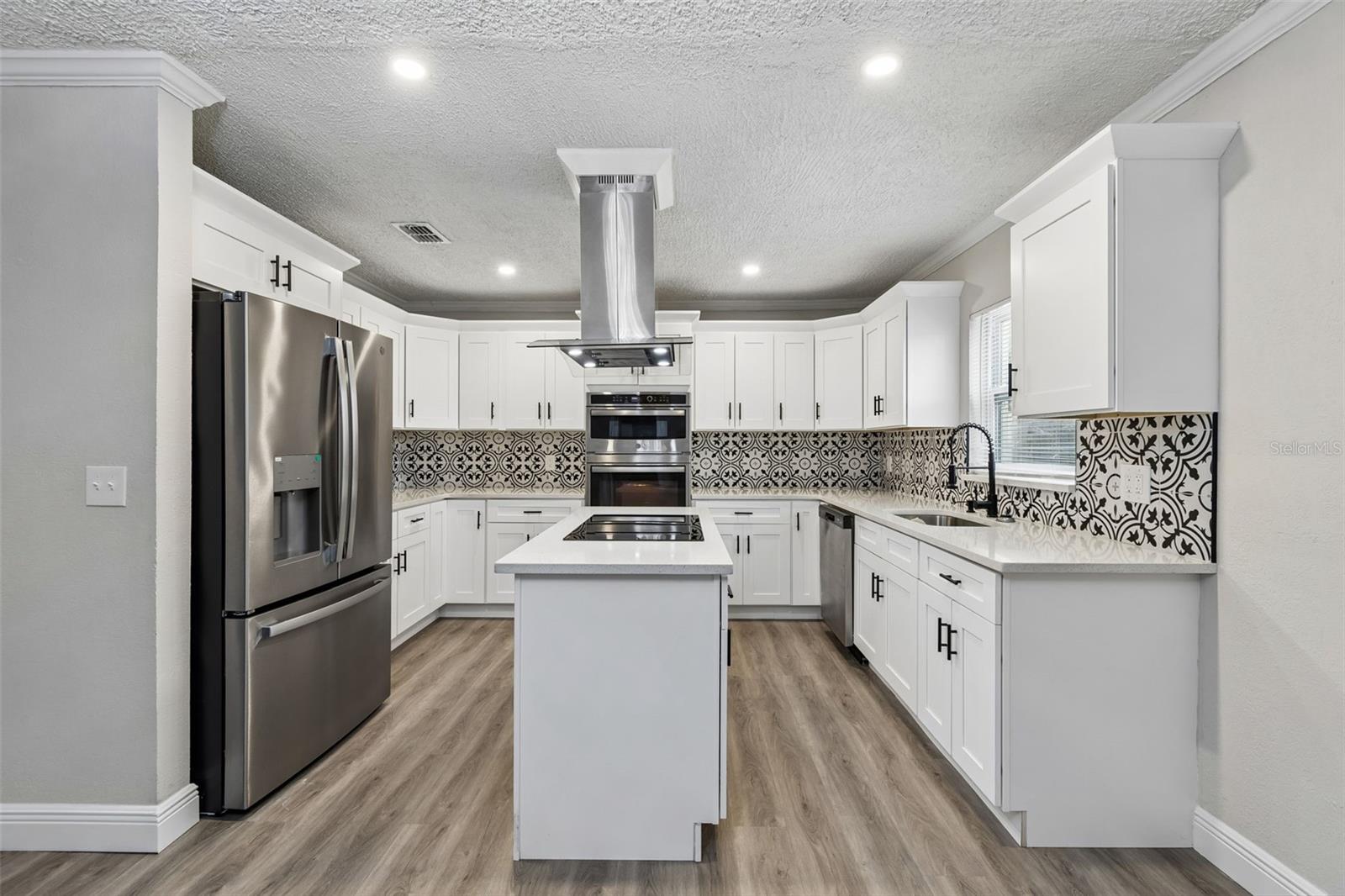 7403 SPRING CT, TAMPA, FL, 33634