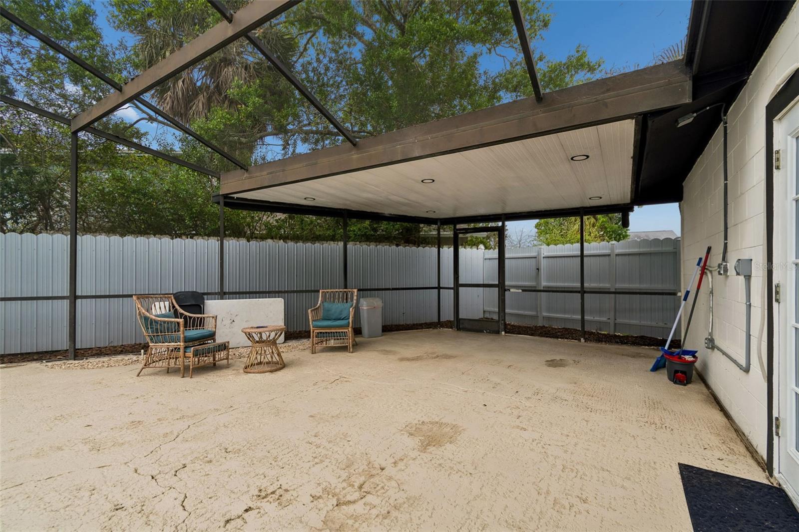 7403 SPRING CT, TAMPA, FL, 33634
