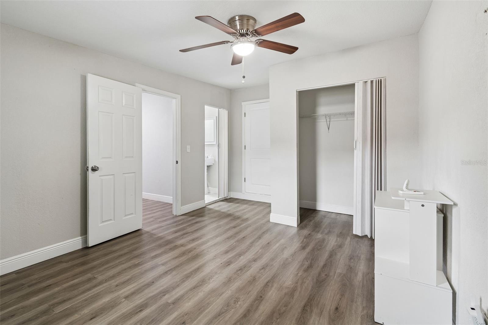 7403 SPRING CT, TAMPA, FL, 33634