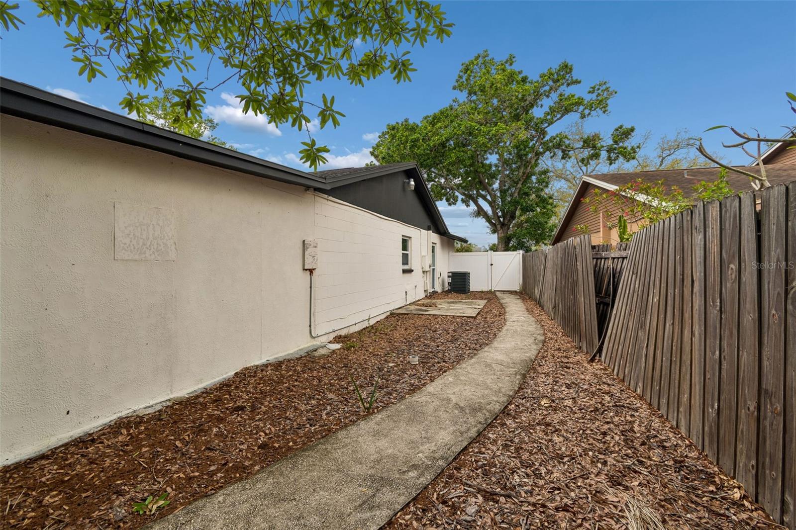 7403 SPRING CT, TAMPA, FL, 33634
