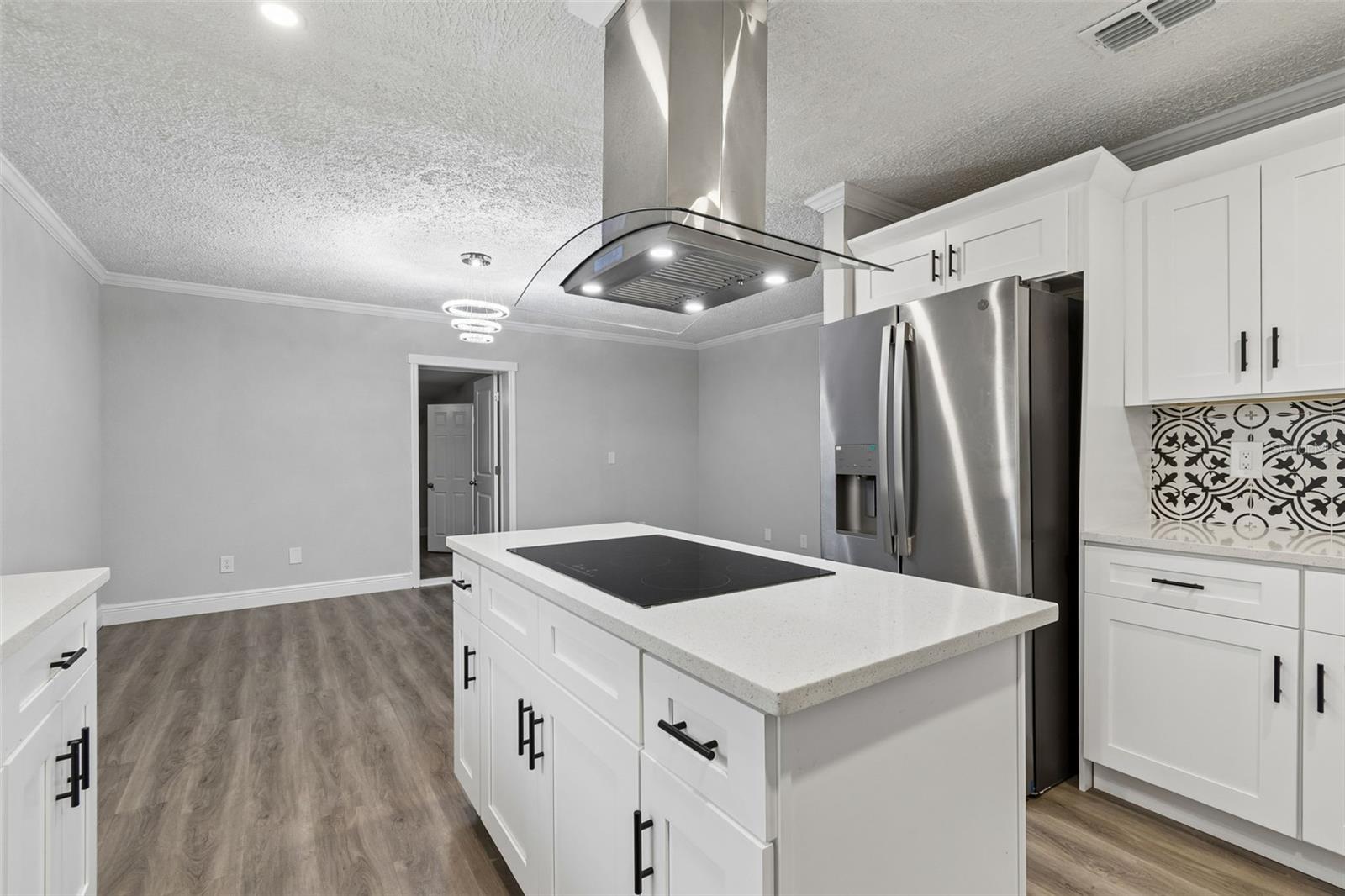 7403 SPRING CT, TAMPA, FL, 33634
