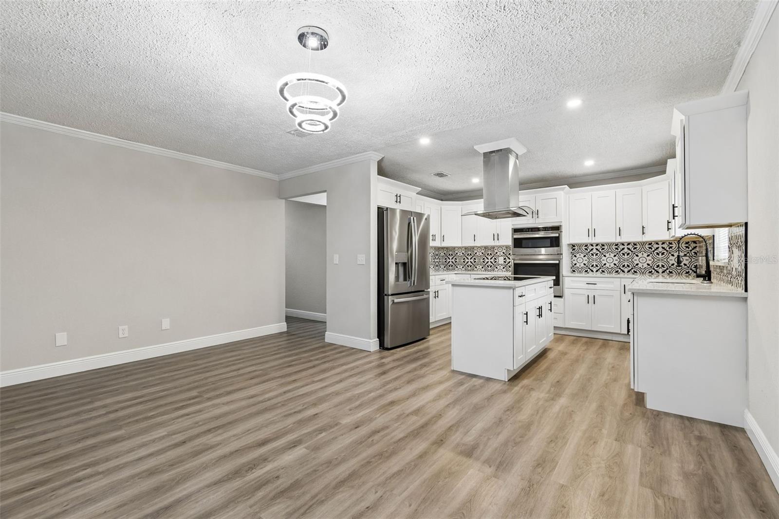 7403 SPRING CT, TAMPA, FL, 33634