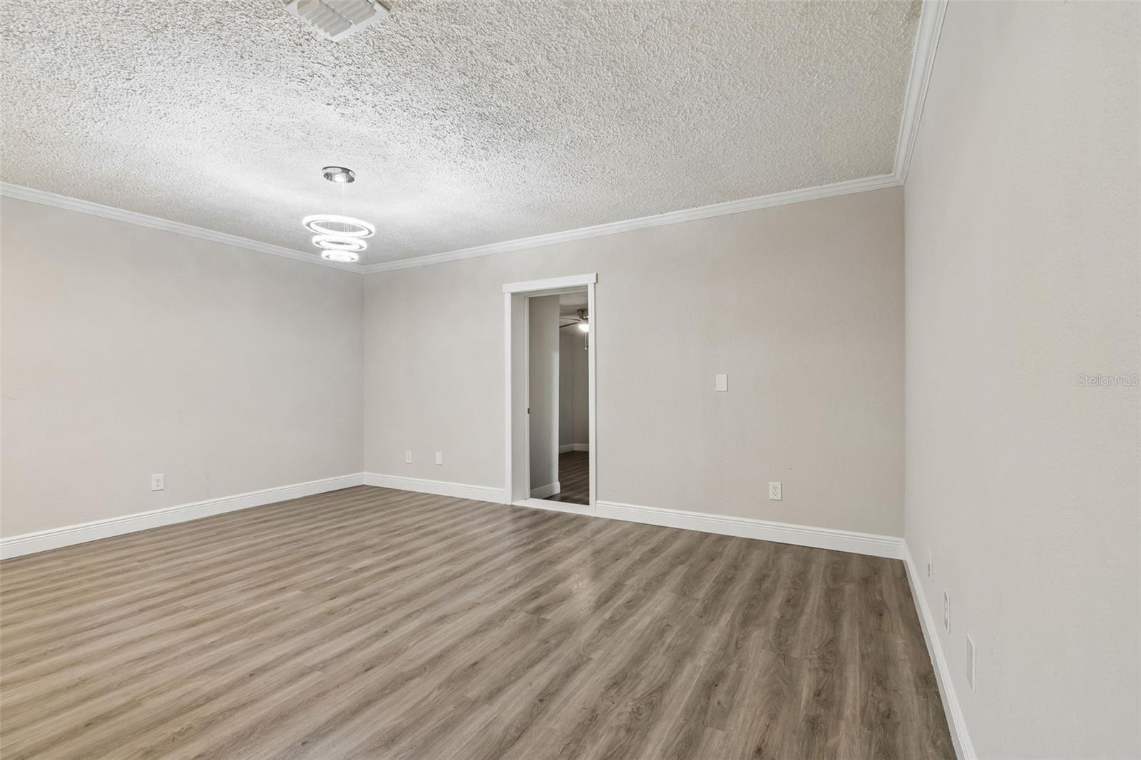 7403 SPRING CT, TAMPA, FL, 33634