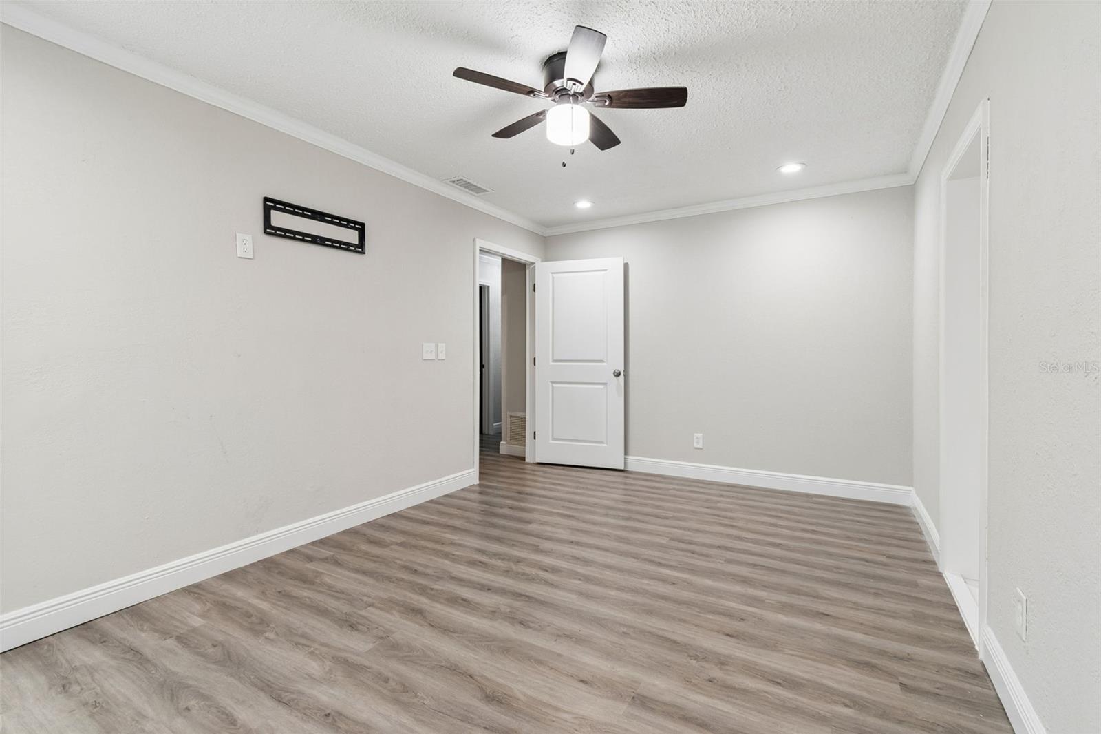 7403 SPRING CT, TAMPA, FL, 33634