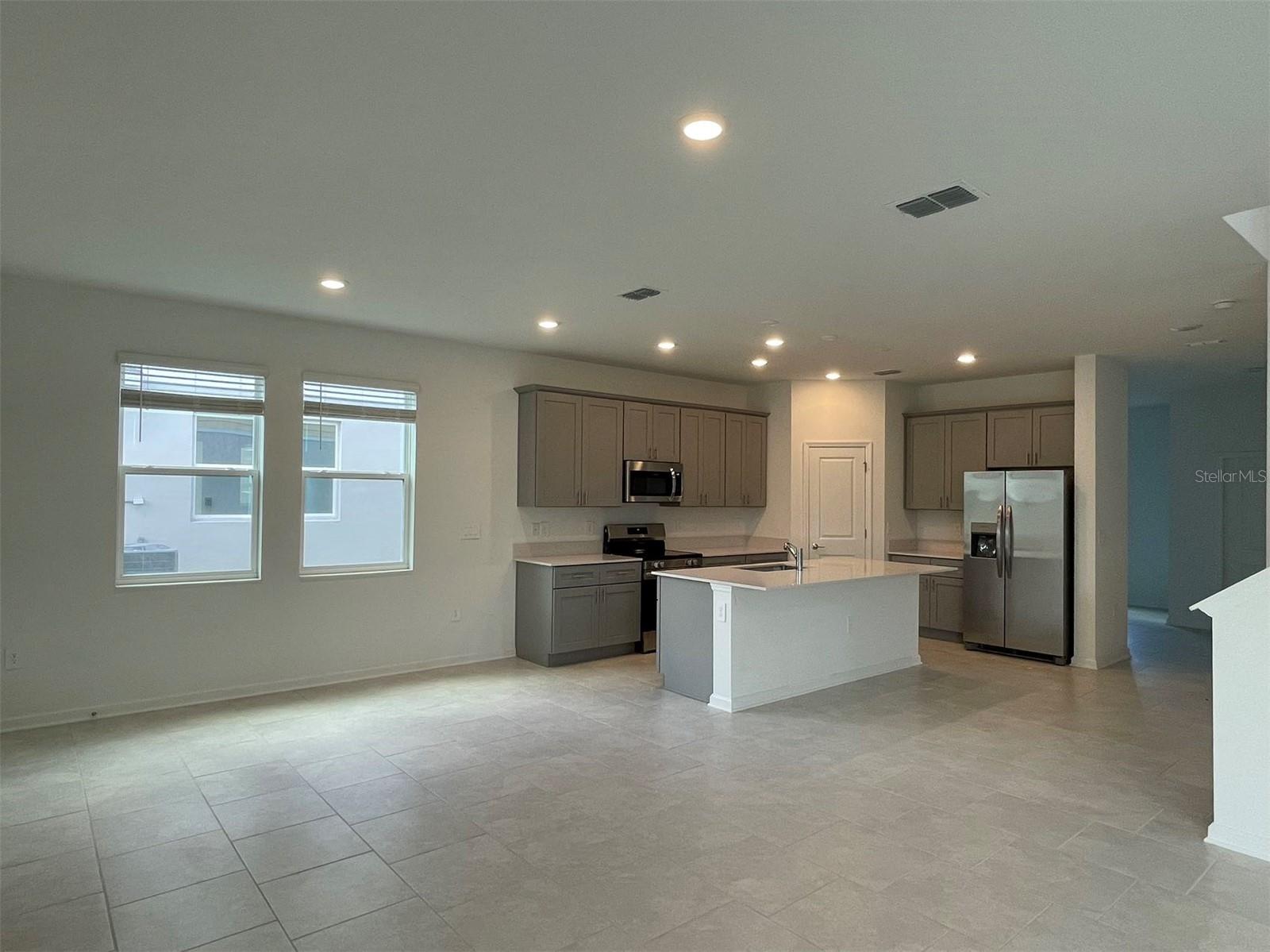 2165 SWEET HONEY LN, APOPKA, FL, 32712