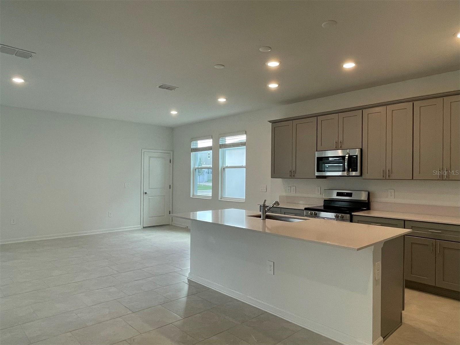 2165 SWEET HONEY LN, APOPKA, FL, 32712