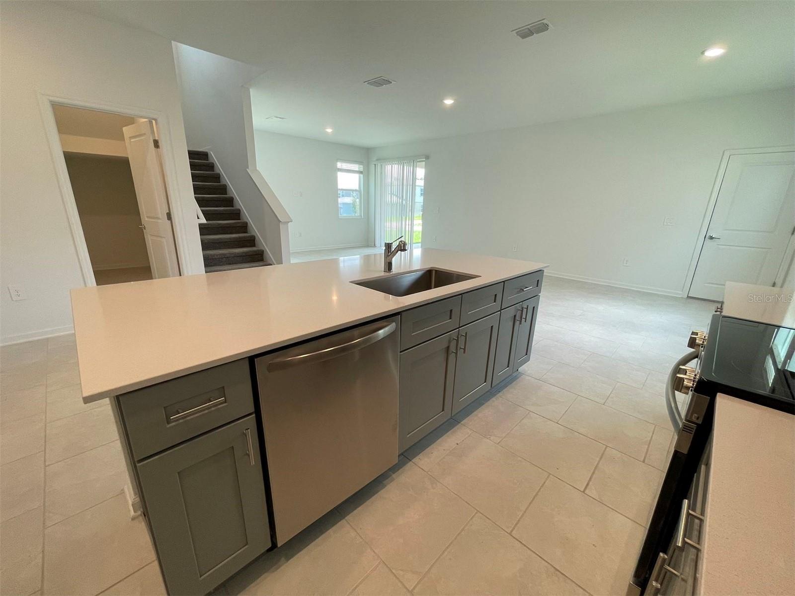 2165 SWEET HONEY LN, APOPKA, FL, 32712