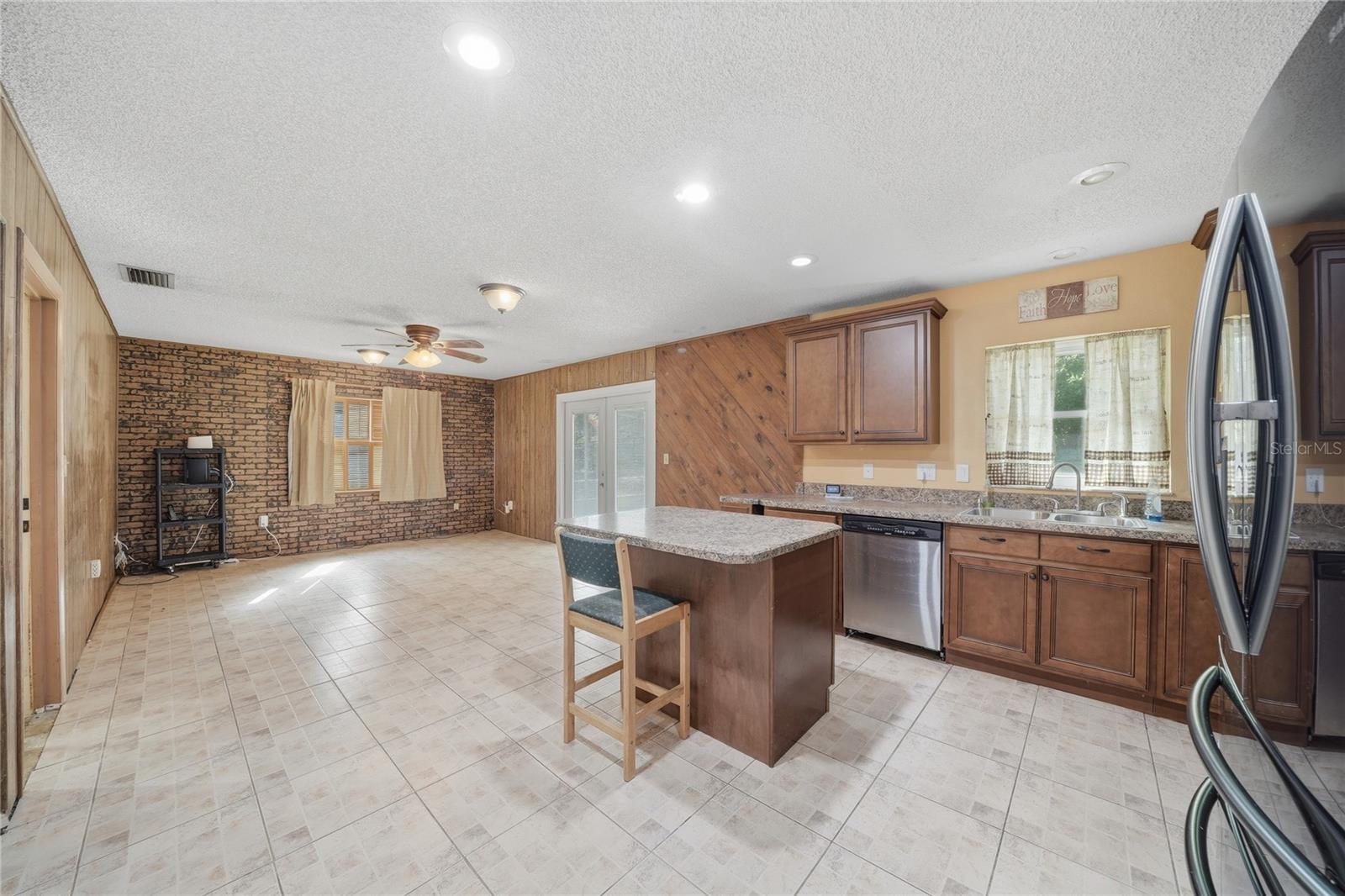 2327 SEAN LN, LAKELAND, FL, 33812