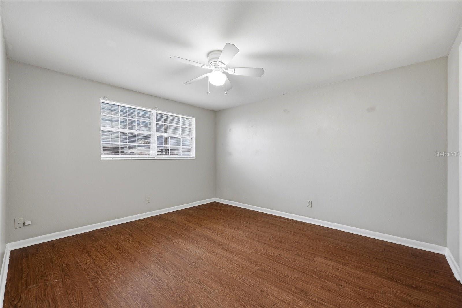 3915 W STATE ST, TAMPA, FL, 33609