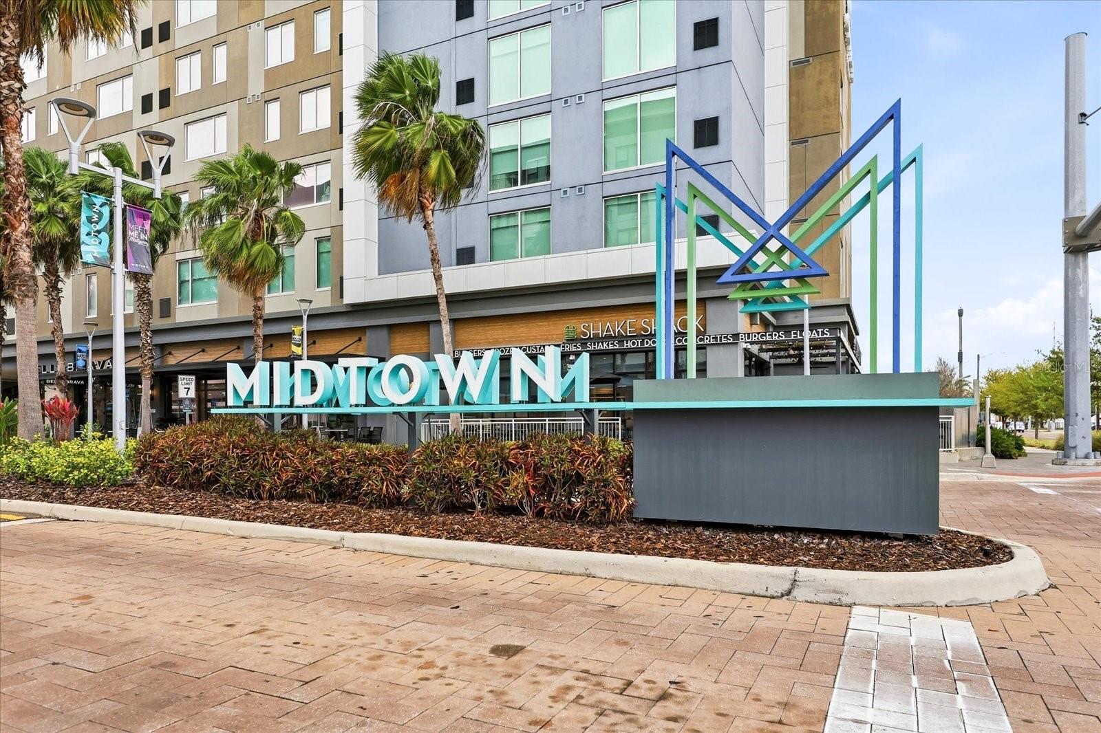3915 W STATE ST, TAMPA, FL, 33609