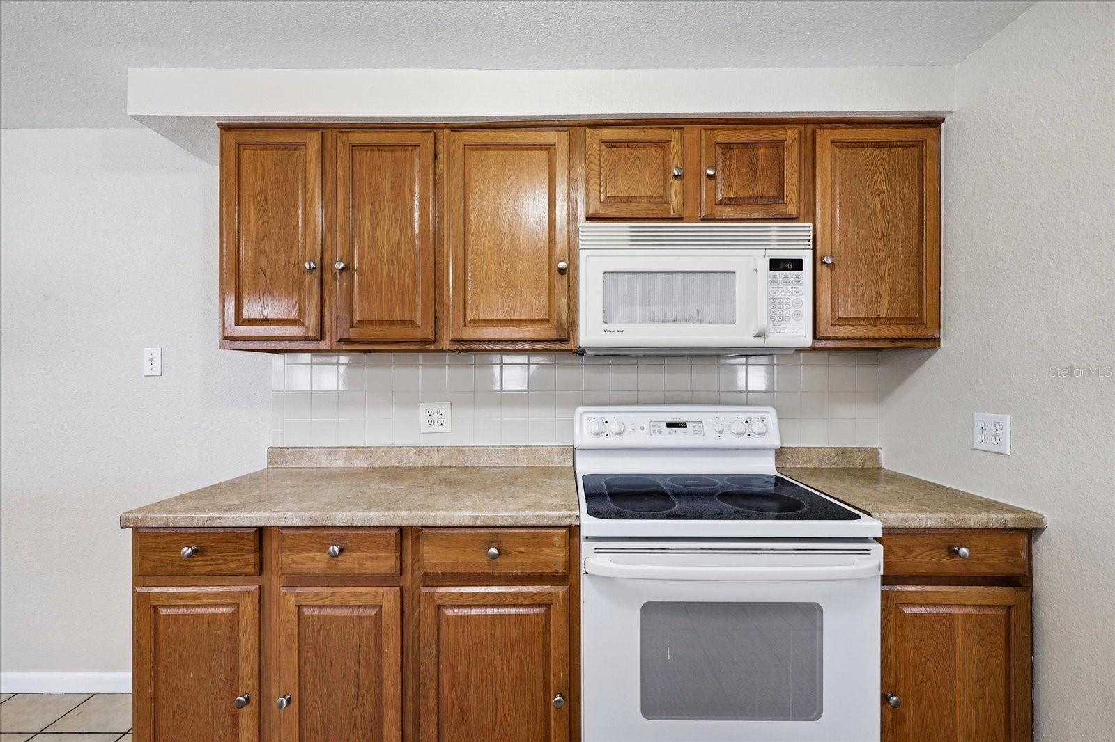 3915 W STATE ST, TAMPA, FL, 33609