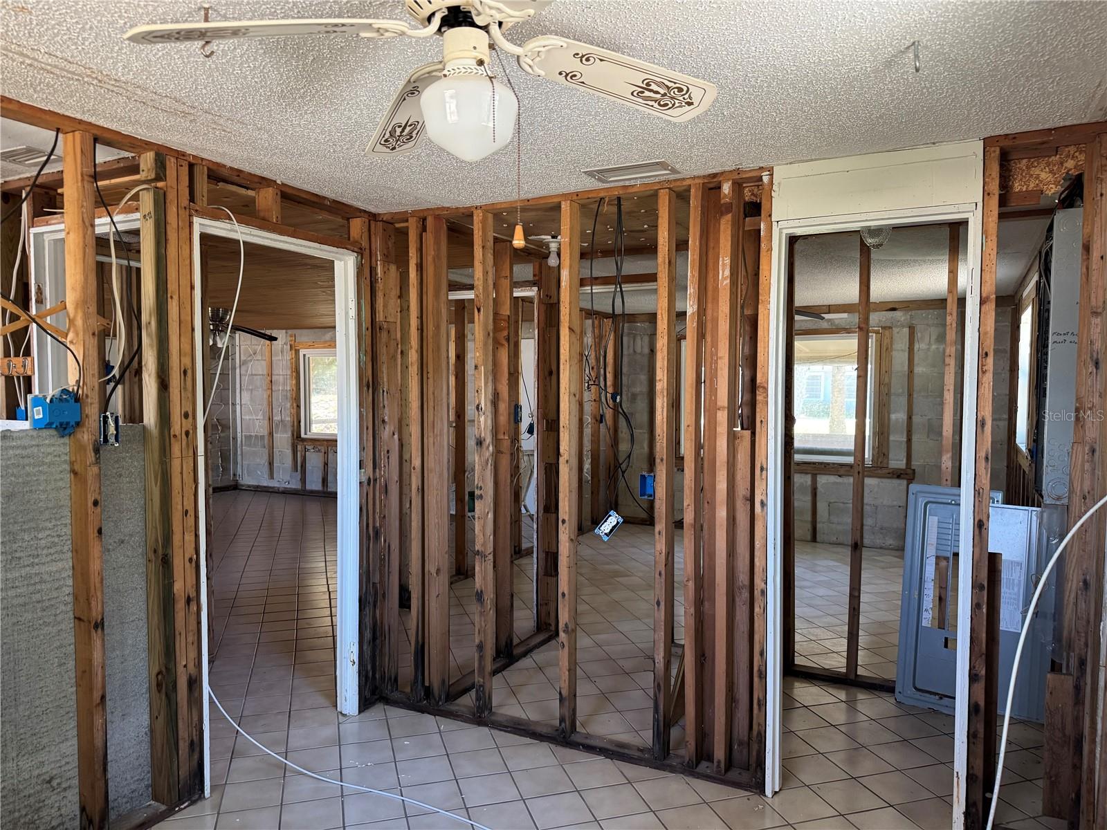 2221 S WATERMAN DR, CRYSTAL RIVER, FL, 34429