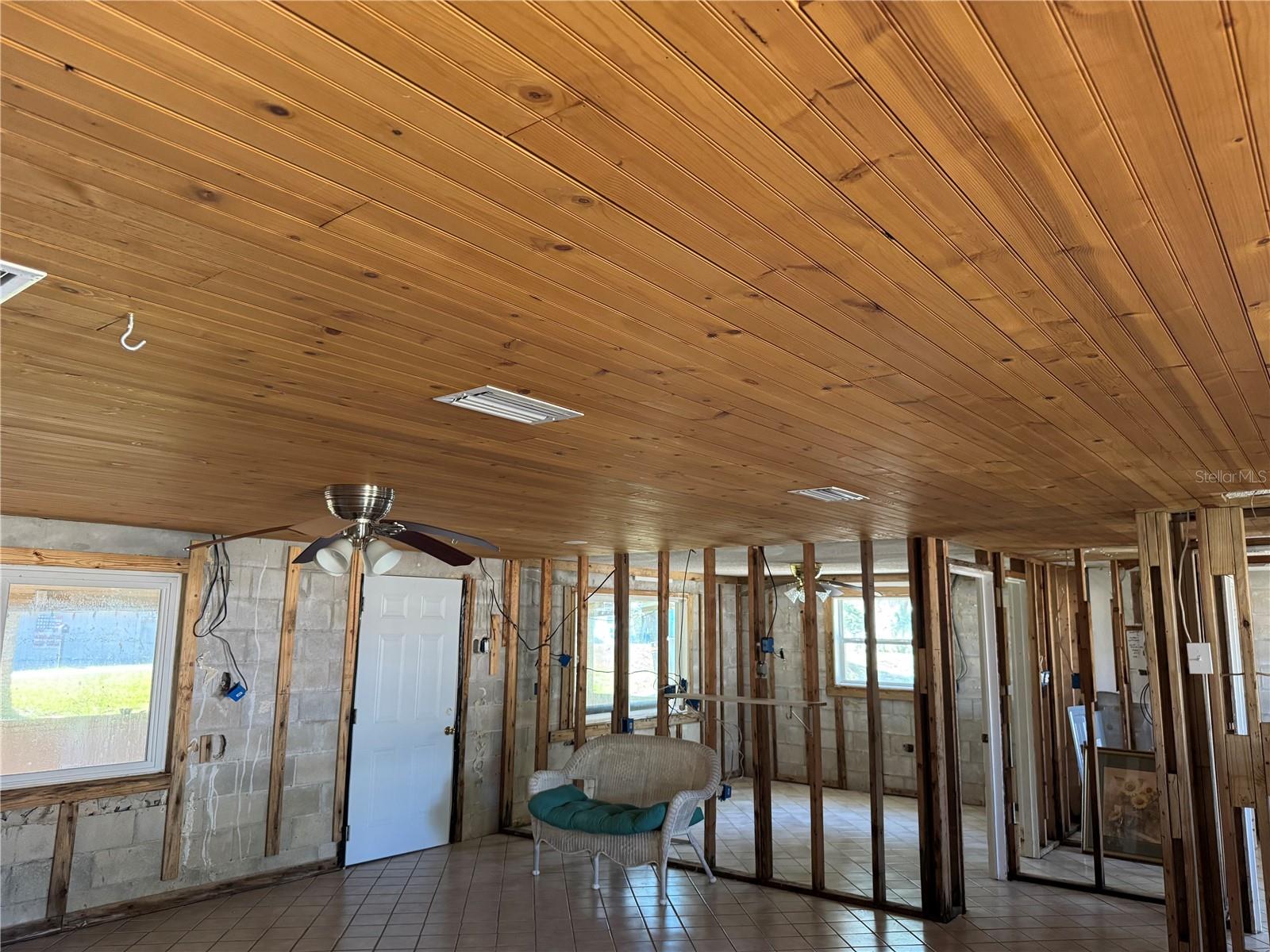 2221 S WATERMAN DR, CRYSTAL RIVER, FL, 34429