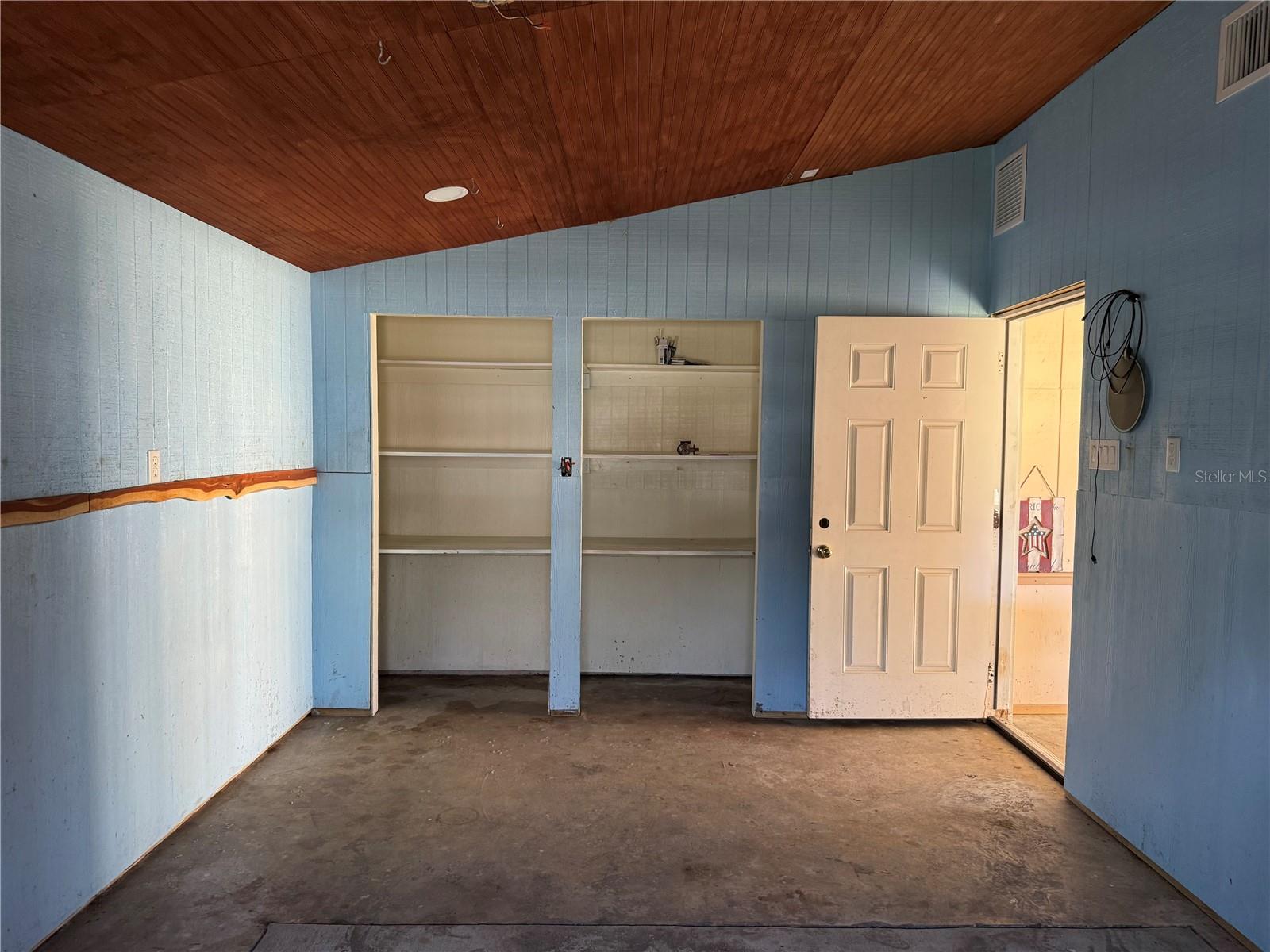 2221 S WATERMAN DR, CRYSTAL RIVER, FL, 34429