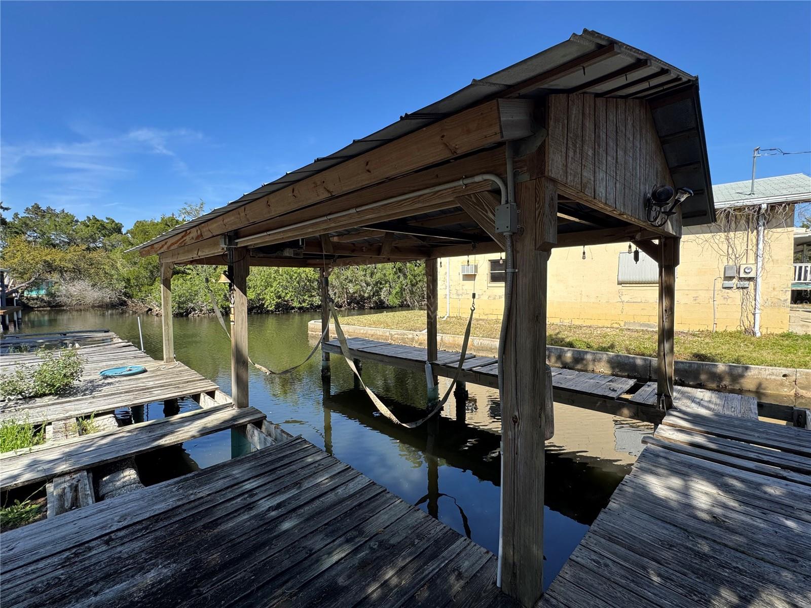 2221 S WATERMAN DR, CRYSTAL RIVER, FL, 34429