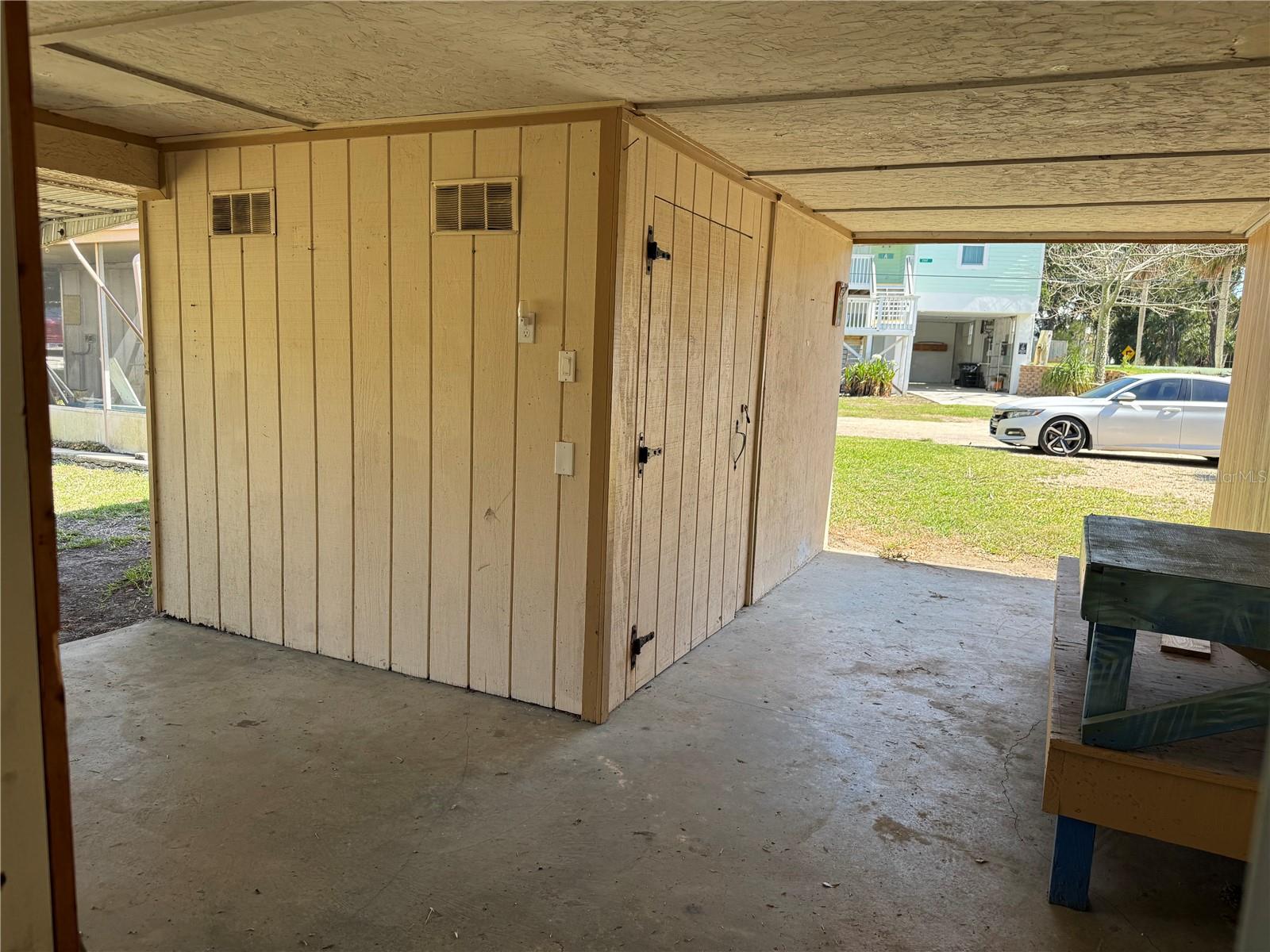 2221 S WATERMAN DR, CRYSTAL RIVER, FL, 34429