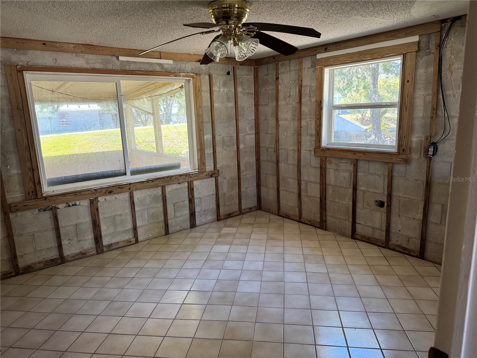 2221 S WATERMAN DR, CRYSTAL RIVER, FL, 34429