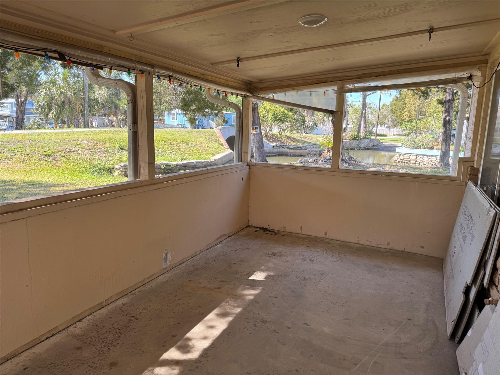 2221 S WATERMAN DR, CRYSTAL RIVER, FL, 34429