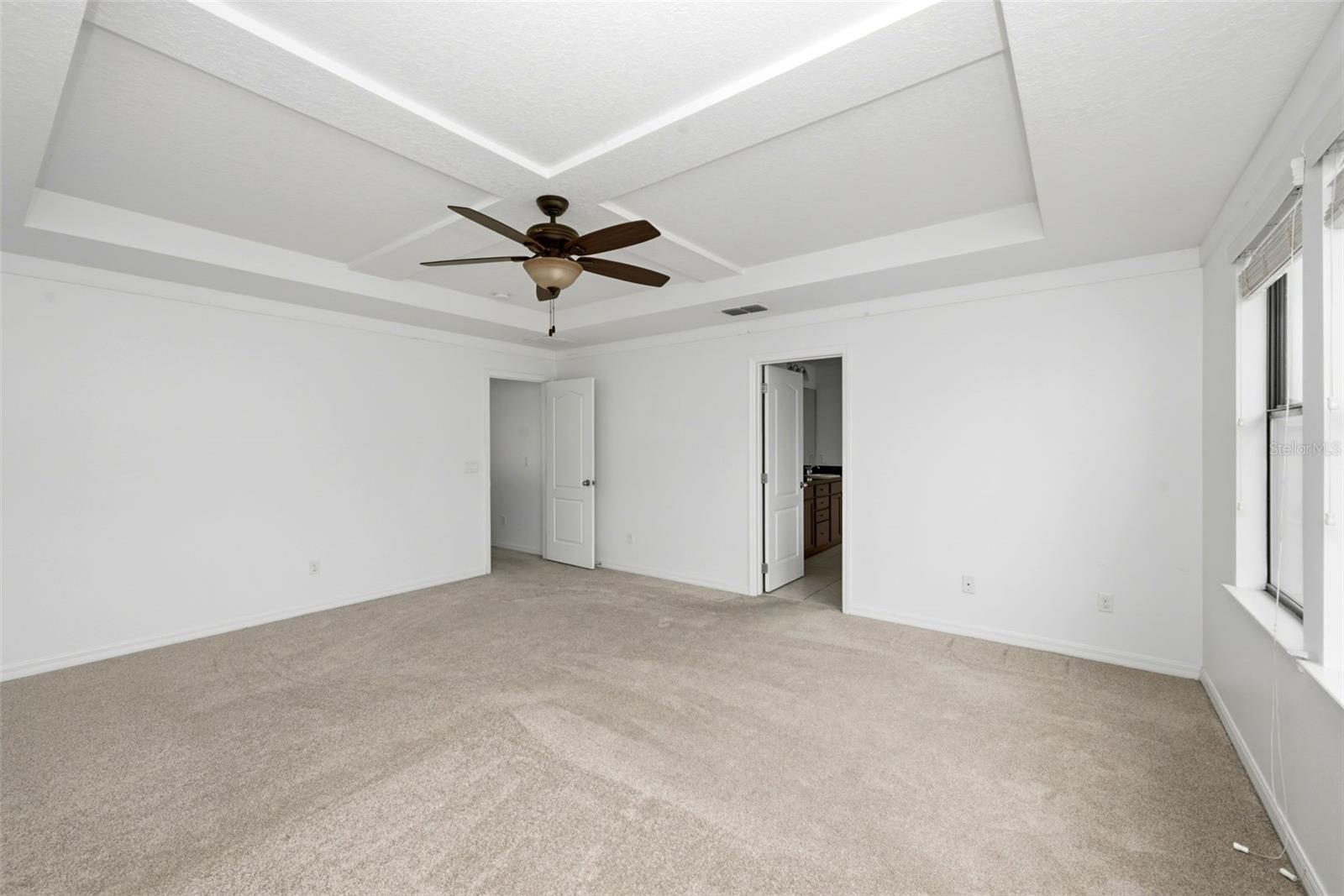 1077 THUNDERHEAD LN, MINNEOLA, FL, 34715