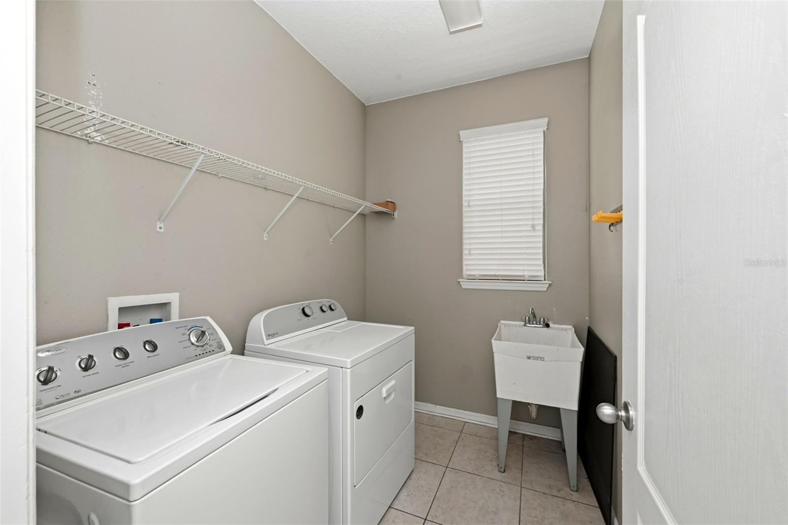 1077 THUNDERHEAD LN, MINNEOLA, FL, 34715