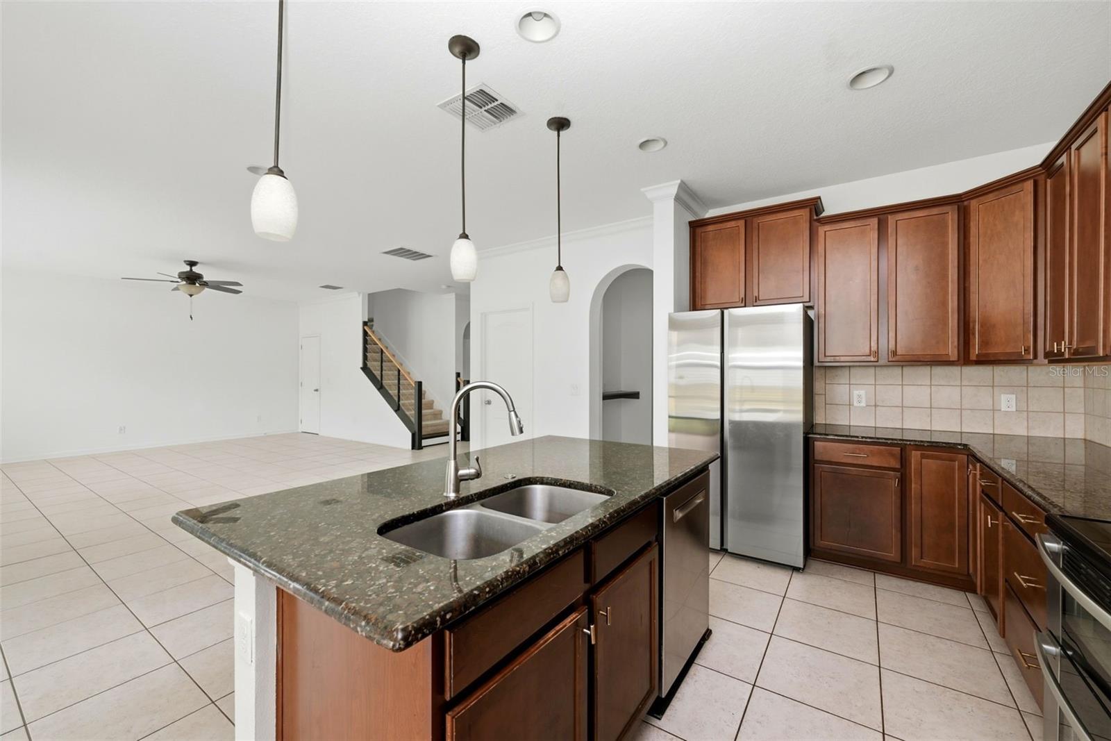 1077 THUNDERHEAD LN, MINNEOLA, FL, 34715