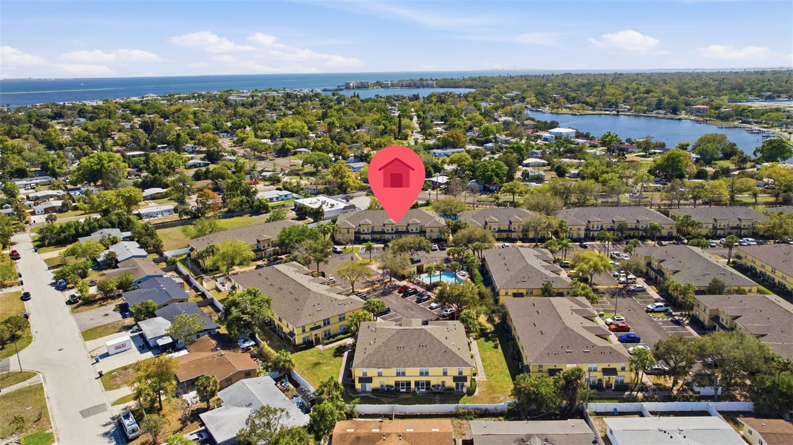 192 COQUINA BAY DR, ST PETERSBURG, FL, 33705