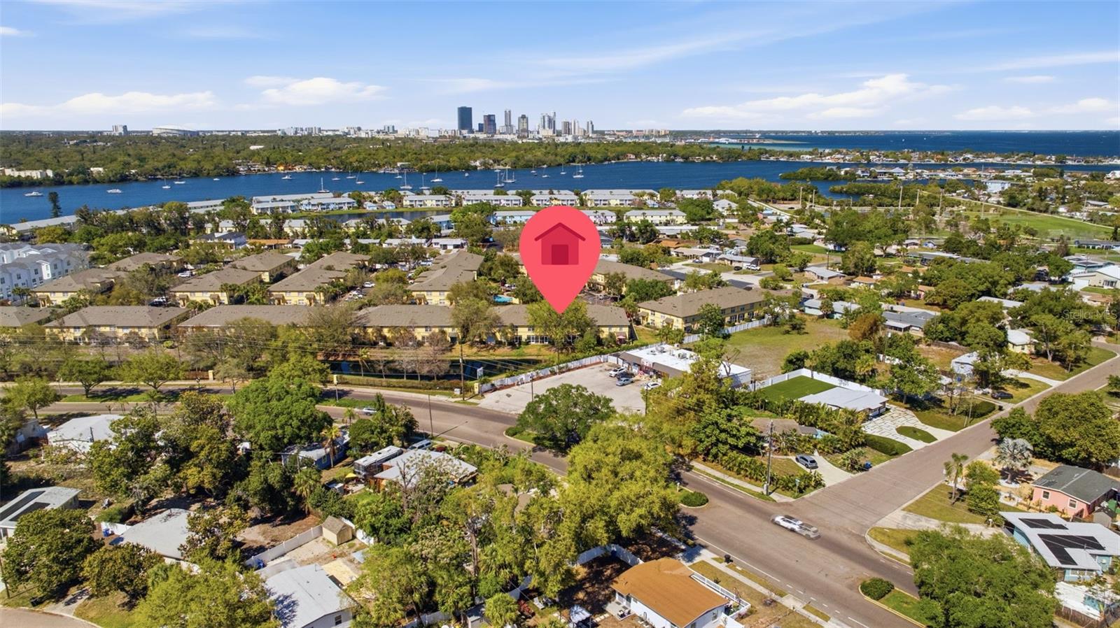 192 COQUINA BAY DR, ST PETERSBURG, FL, 33705