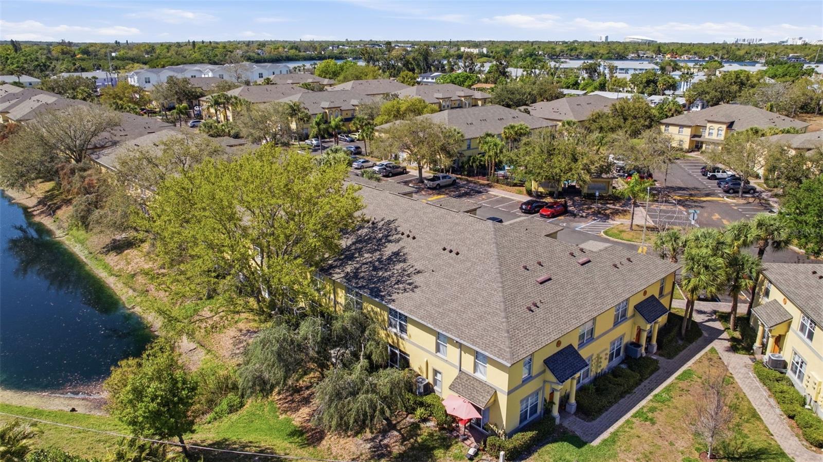 192 COQUINA BAY DR, ST PETERSBURG, FL, 33705
