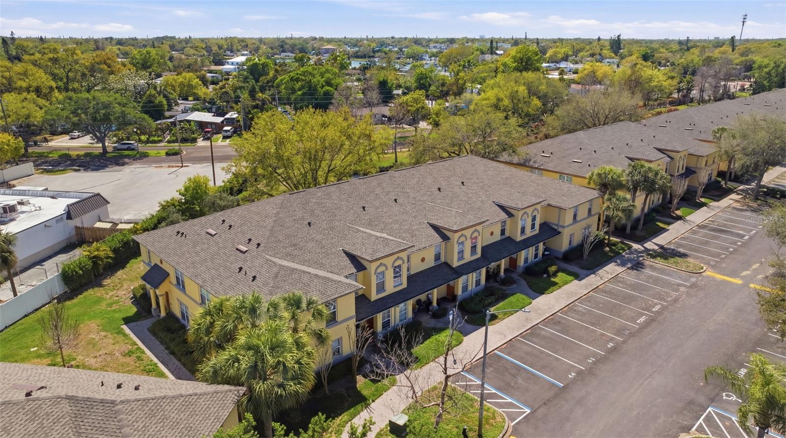 192 COQUINA BAY DR, ST PETERSBURG, FL, 33705