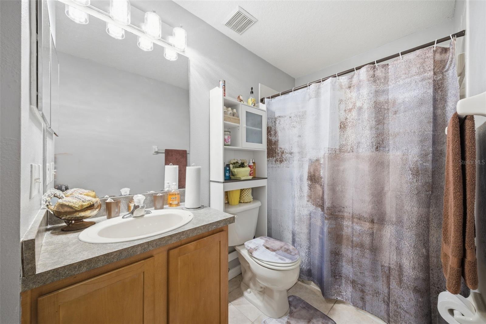 192 COQUINA BAY DR, ST PETERSBURG, FL, 33705