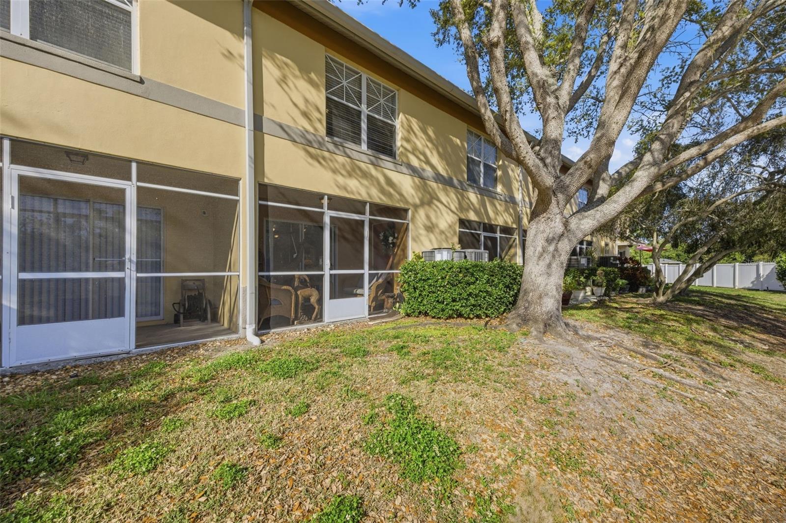 192 COQUINA BAY DR, ST PETERSBURG, FL, 33705