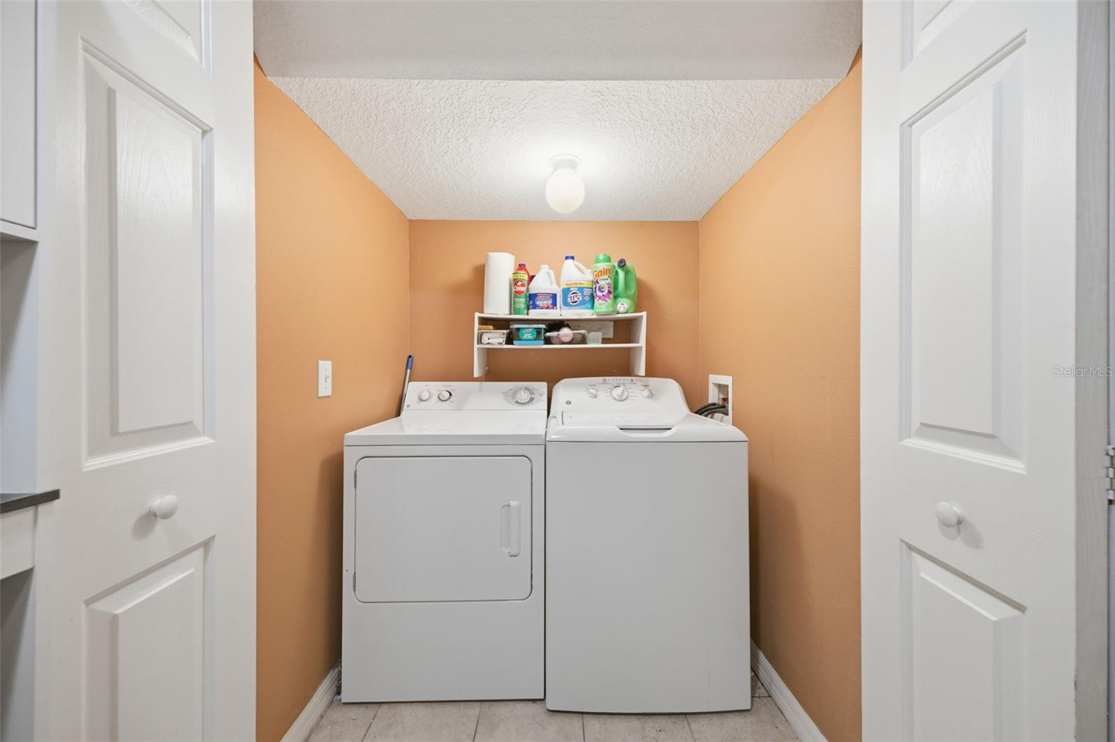 192 COQUINA BAY DR, ST PETERSBURG, FL, 33705