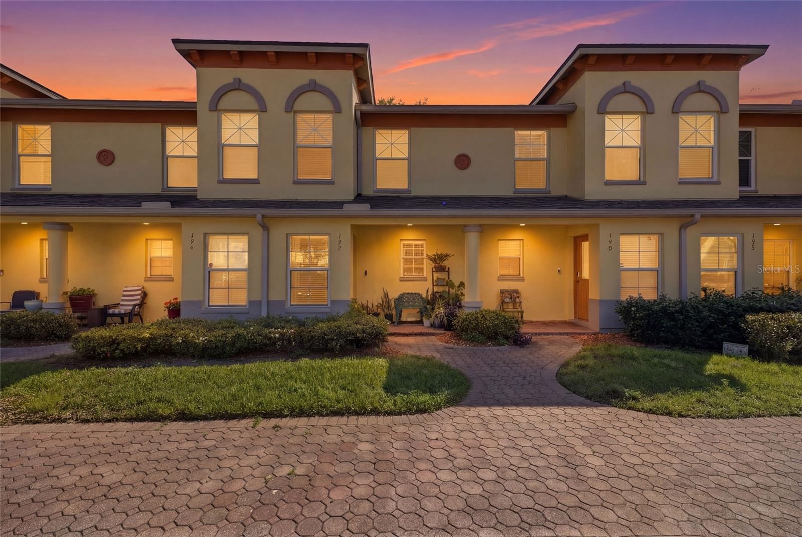 192 COQUINA BAY DR, ST PETERSBURG, FL, 33705